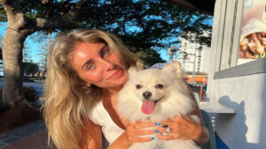 Aksi Bonnie Blue di Depan KBRI London Tuai Kecaman, Merah Putih Diseret ke Jalan