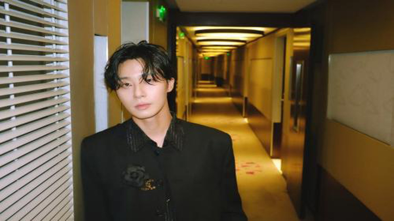 Park Seo Joon Nikmati Liburan Eksotis di Bali, Penggemar Heboh Ingin Menyusul