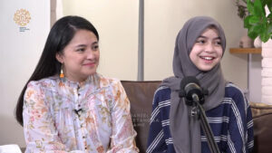 Marshanda Buka Suara soal Keputusan Sienna Melepas Hijab, Tegaskan Sikap sebagai Ibu